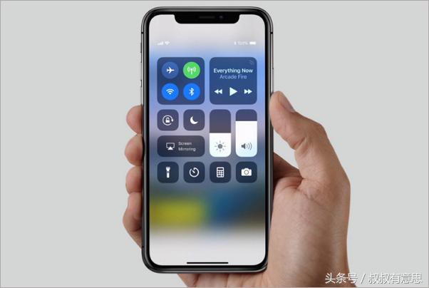 從iPhone X到華為Mate 10，全面屏手機值得買嗎？